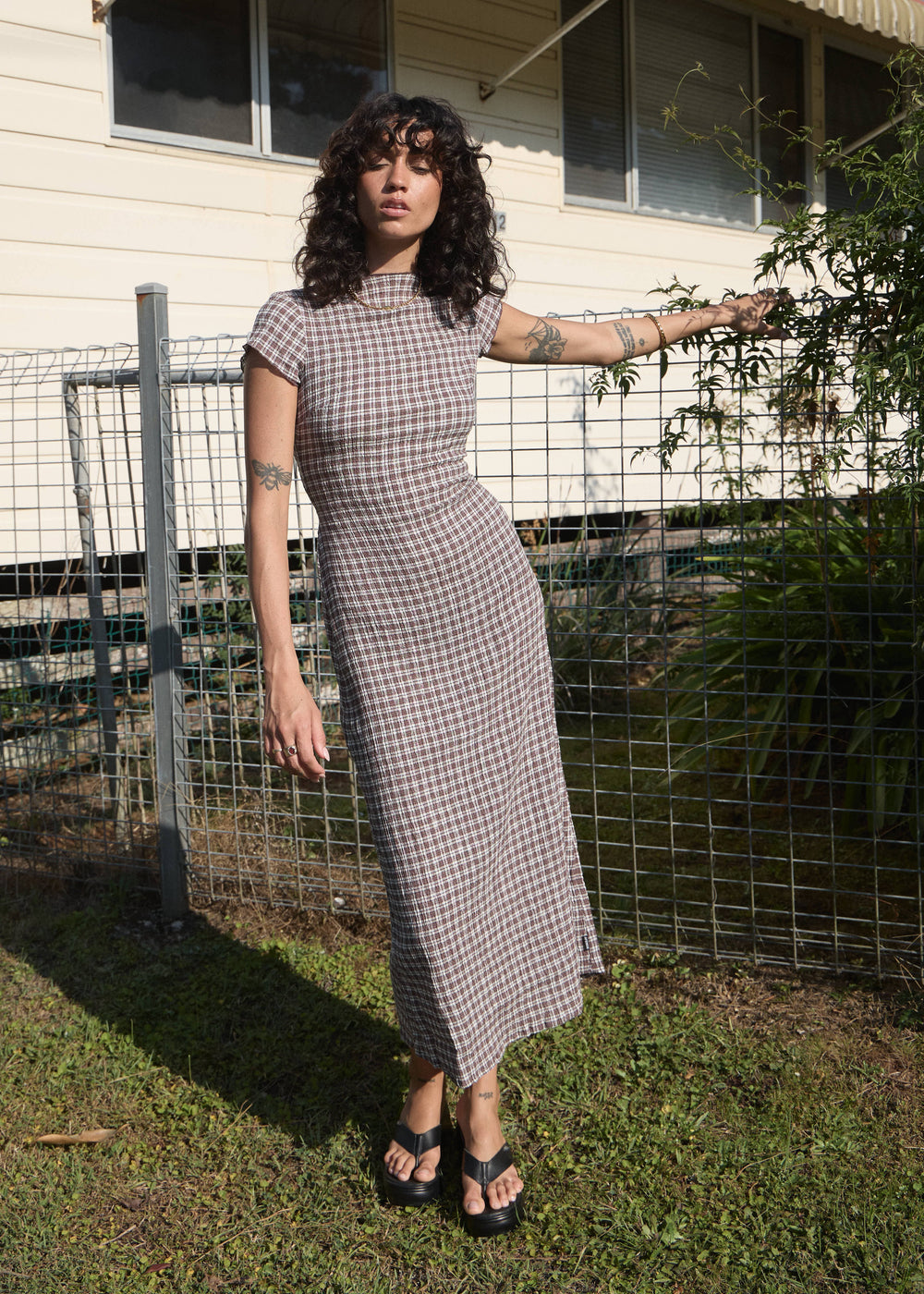 Womens Seersucker Midi Dress Elodie - Base Coffee Check - AFENDS