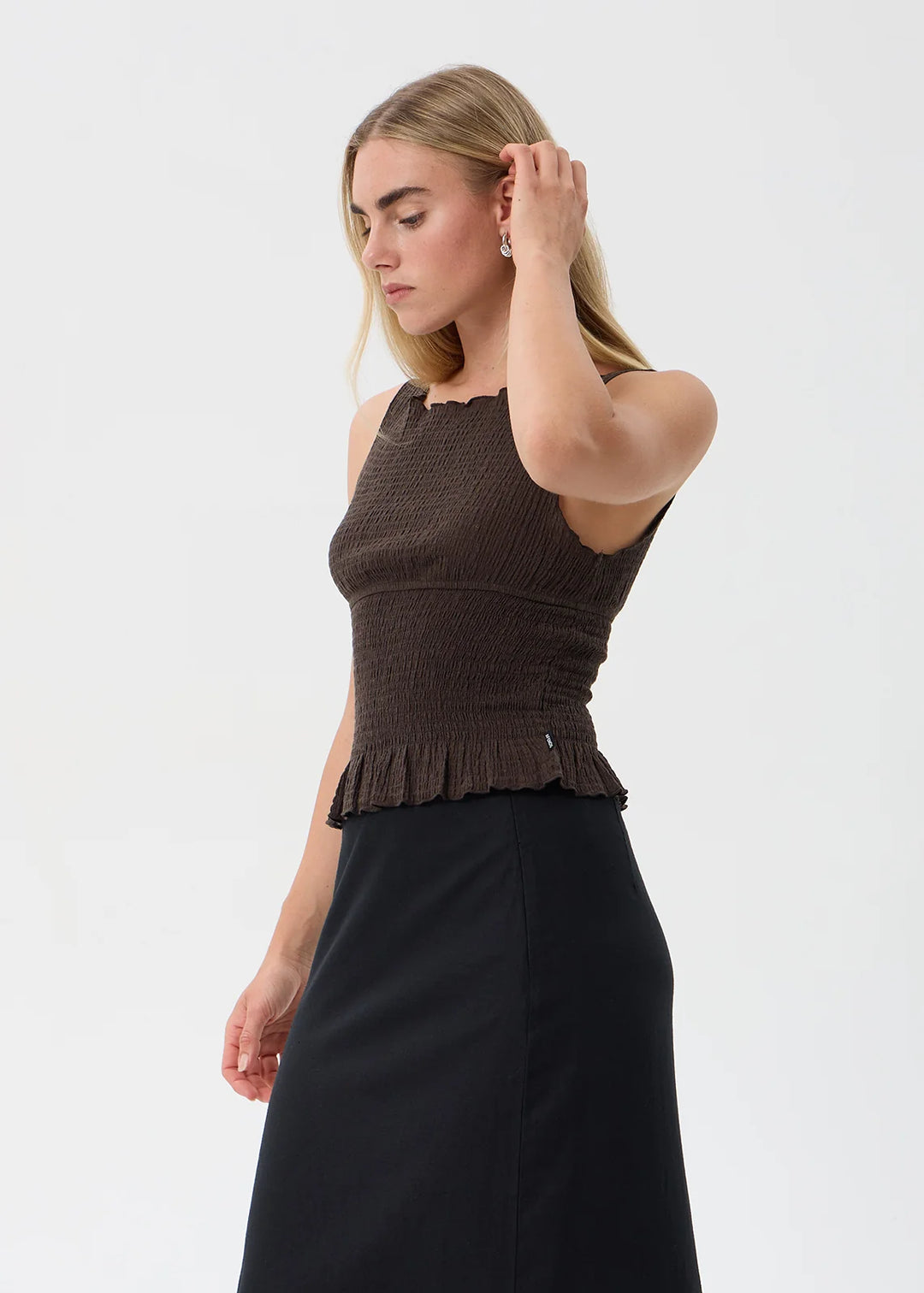 Cedar Seersucker Sleeveless Top – Coffee