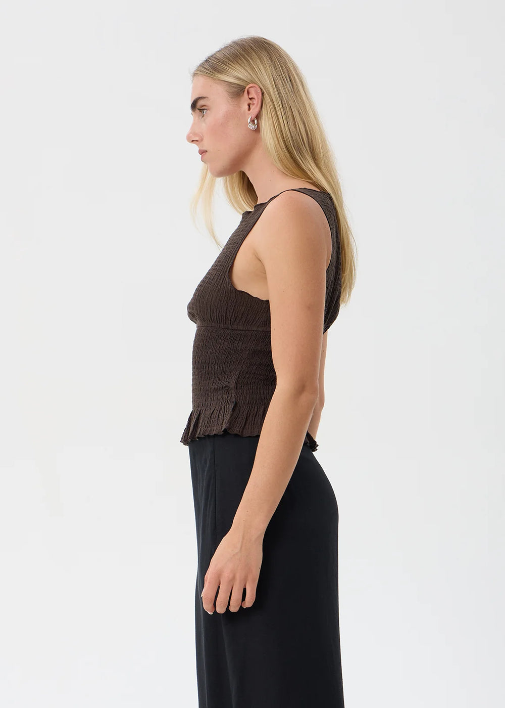 Womens Seersucker Sleeveless Top Cedar - Coffee - AFENDS