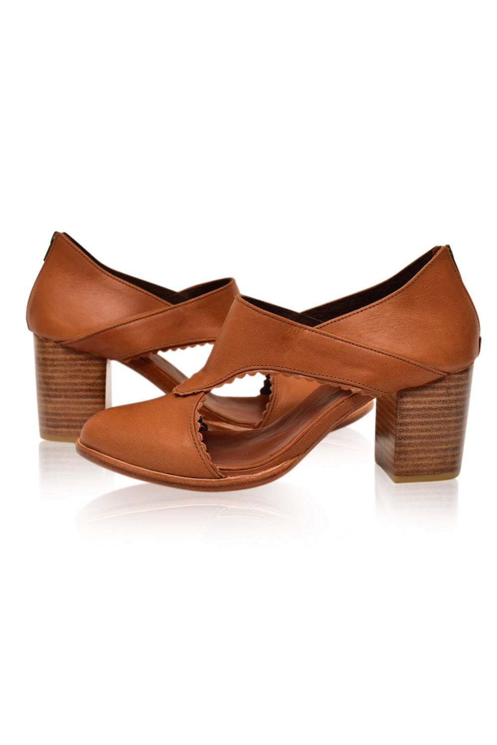 Womens Rain Kiss Leather Heel Booties - Vintage Camel