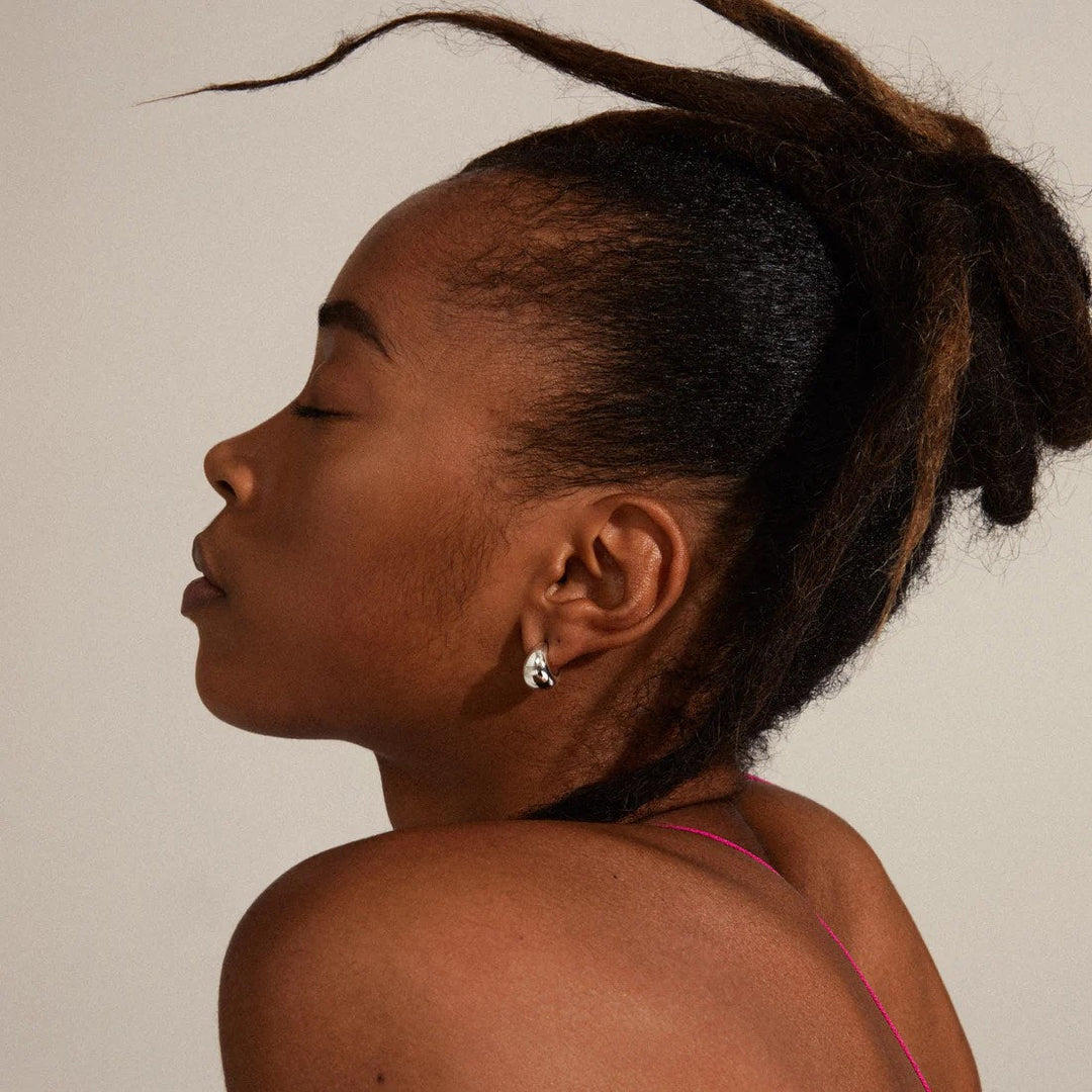 Alexane Chunky Mini Hoop Earrings – Silver