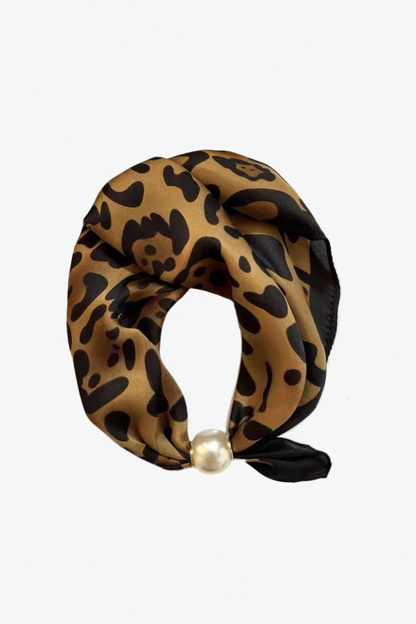 Pearl Fasten Scarf - Amber Leopard