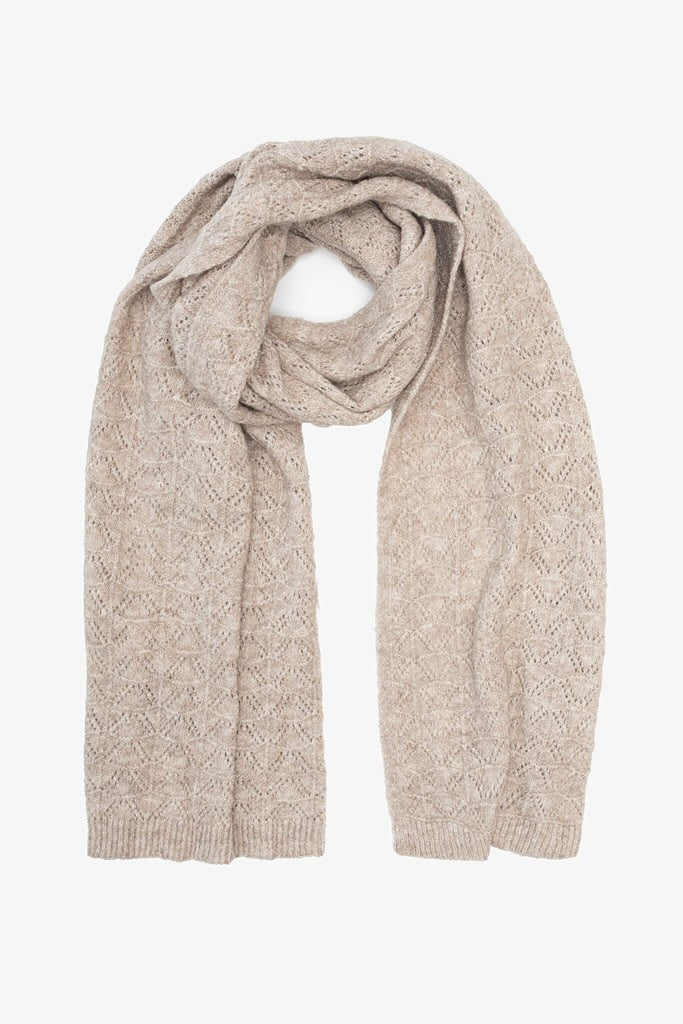Oat Scallop Scarf