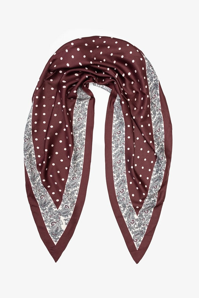 Triangle Scarf - Merlot Spot