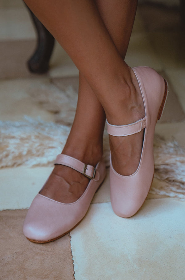 Womens Belle Rose Mary Jane Leather Flats