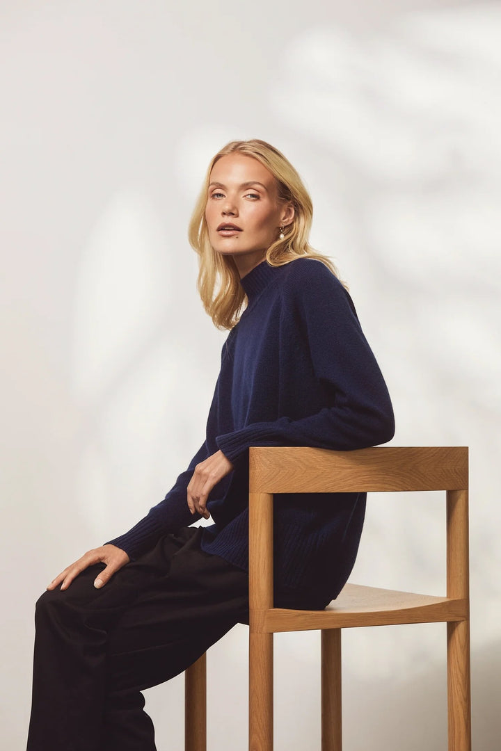 Cashmere Funnel Neck Jumper – Midnight