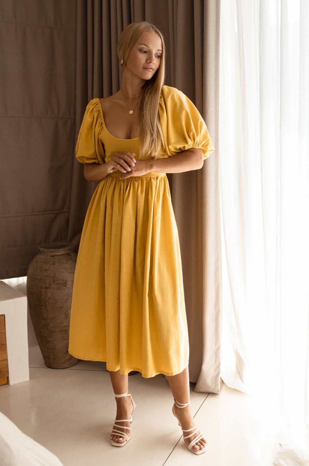 Womens Cherie Puff Sleeve Midi Dress - Red