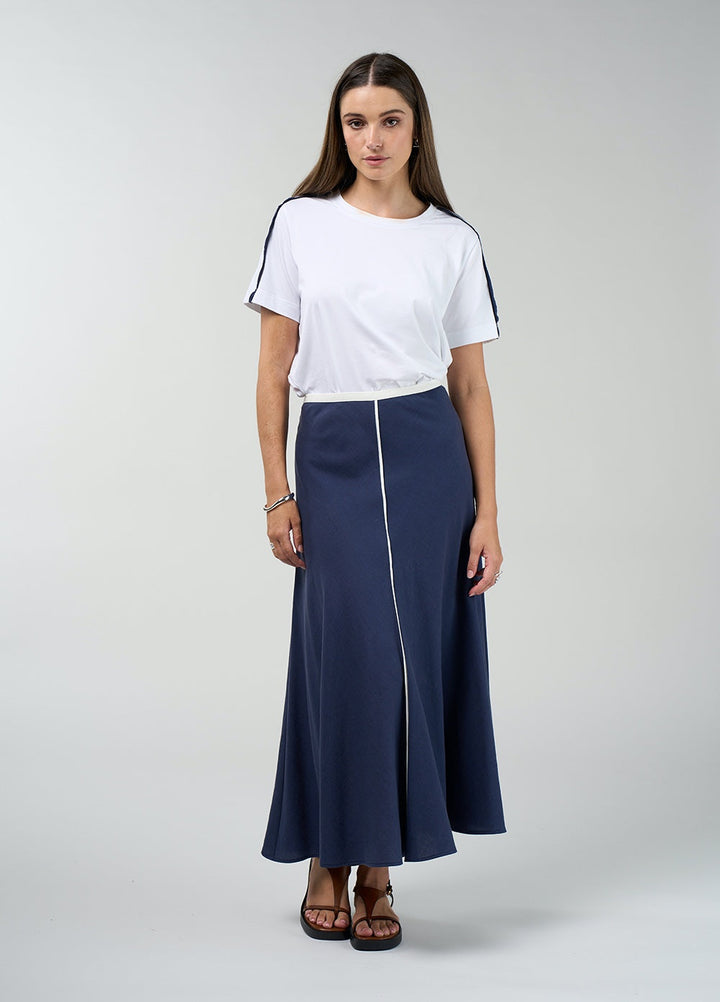 Duality Skirt – Navy/White