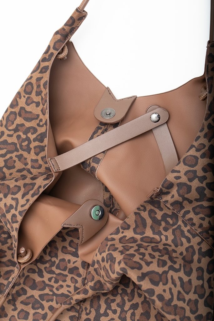 Everyday Leopard Shoulder Bag