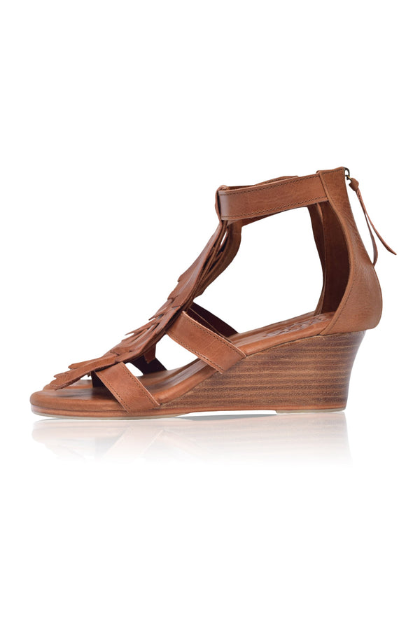 Womens Fly Away Fringe Wedge Leather Sandals - Vintage Camel