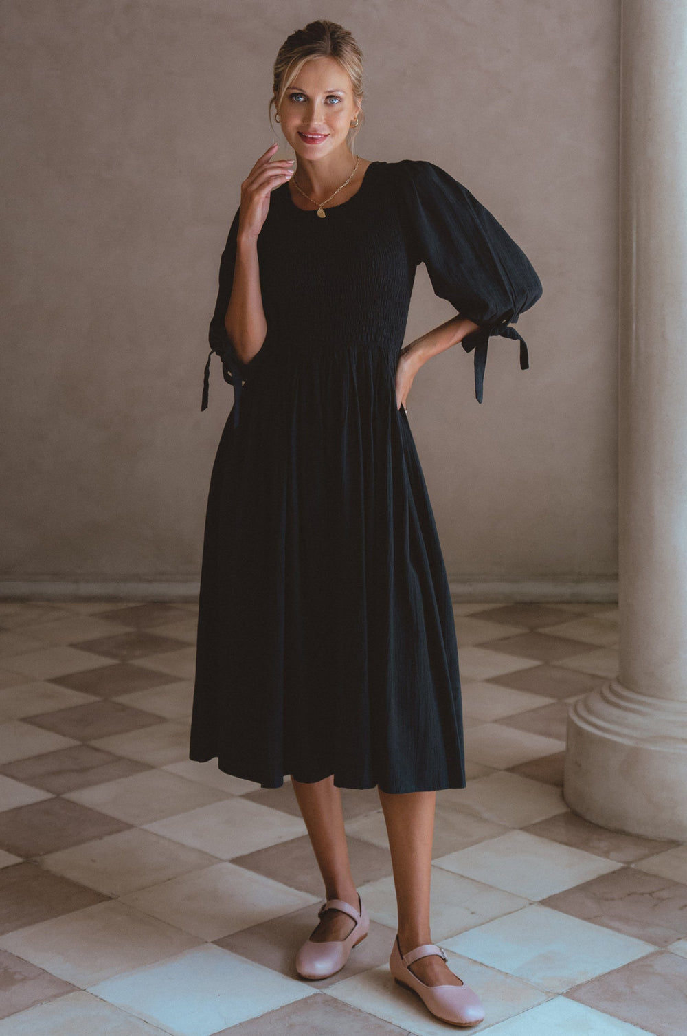 Womens Freya Smocked Linen Midi Dress - Sapphire