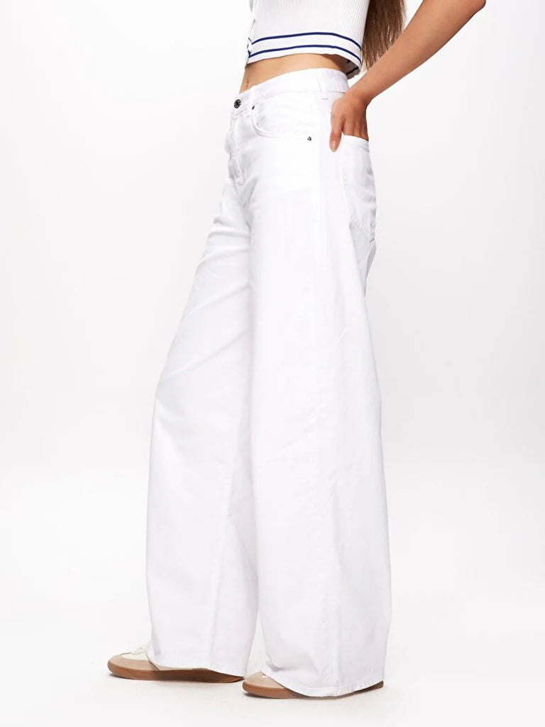 Harmonie Skater Jeans – White