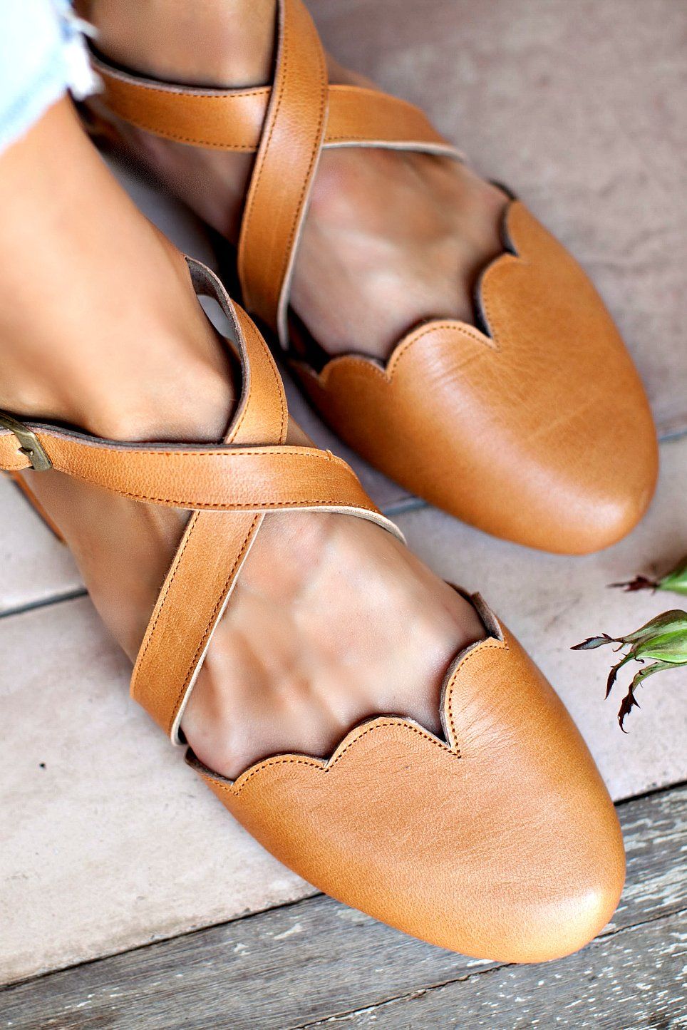 Womens Mangrove Cross-Strap Leather Ballet Flats - Vintage Tan