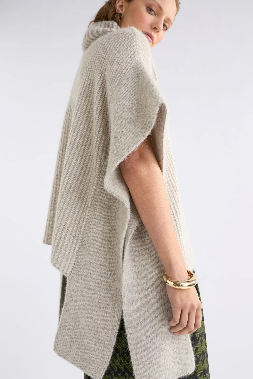 ELK Aleph Poncho