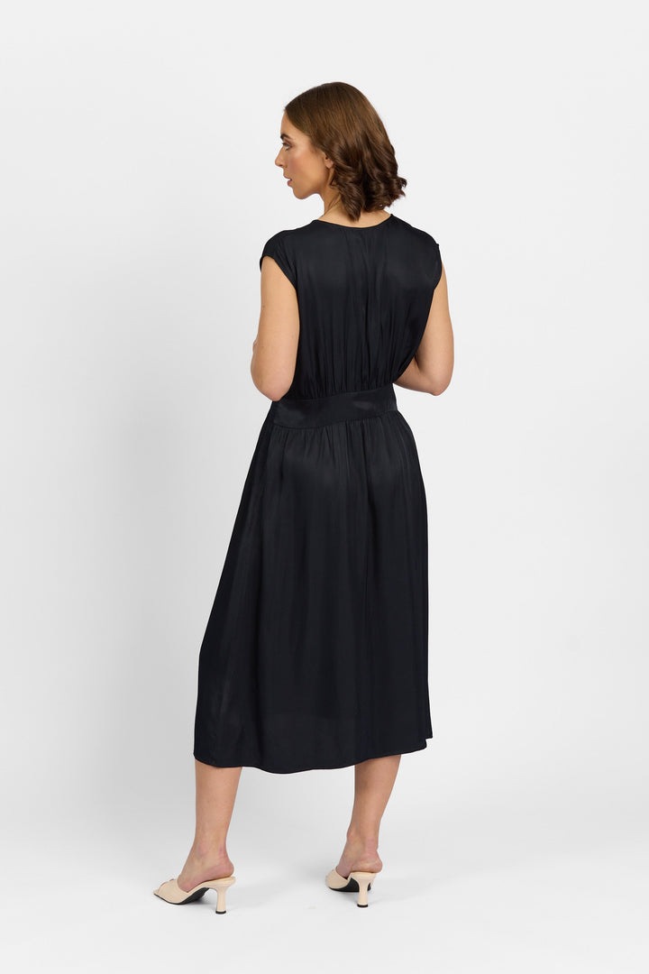Global Dress – Ink