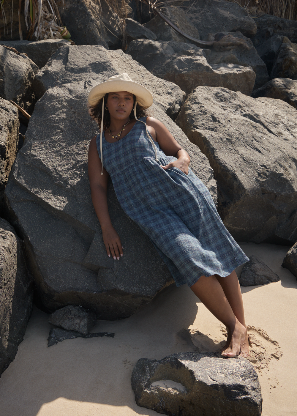 Womens Seersucker Midi Dress Position - Navy Check - AFENDS