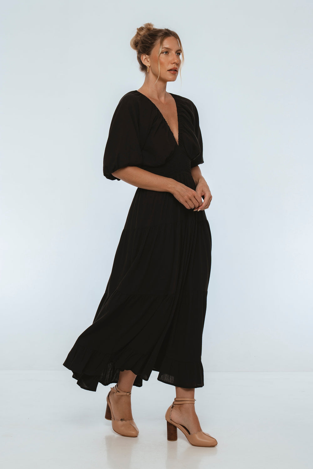 Womens Lucienne Smocked Linen Maxi Dress - Red