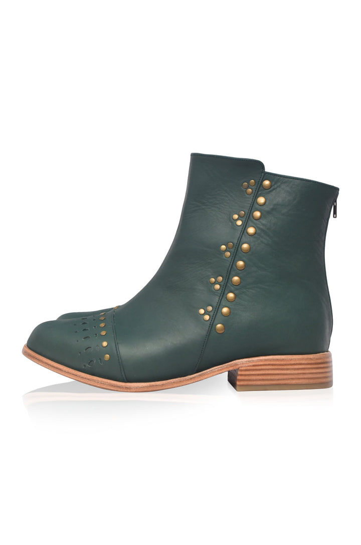 Lunaire Chelsea Leather Boots