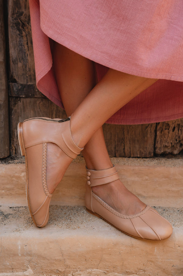 Womens Muse Ankle Strap Leather Ballet Flats - Vintage Beige