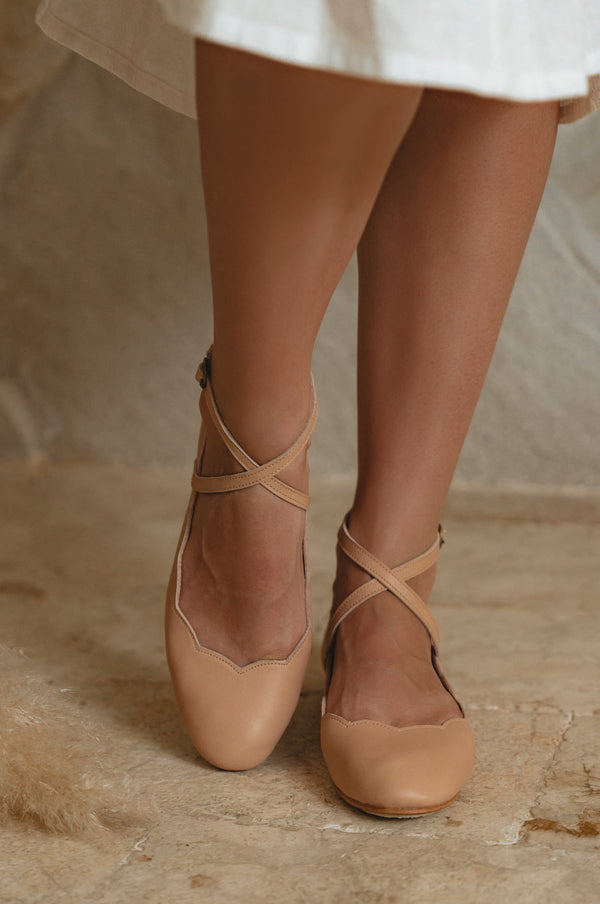 Womens Myrelle Criss-Cross Leather Ballet Flats - Vintage Beige