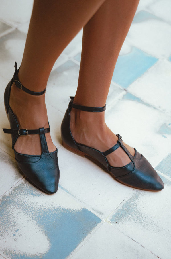 Womens On The Go Leather Ballet Flats - Black