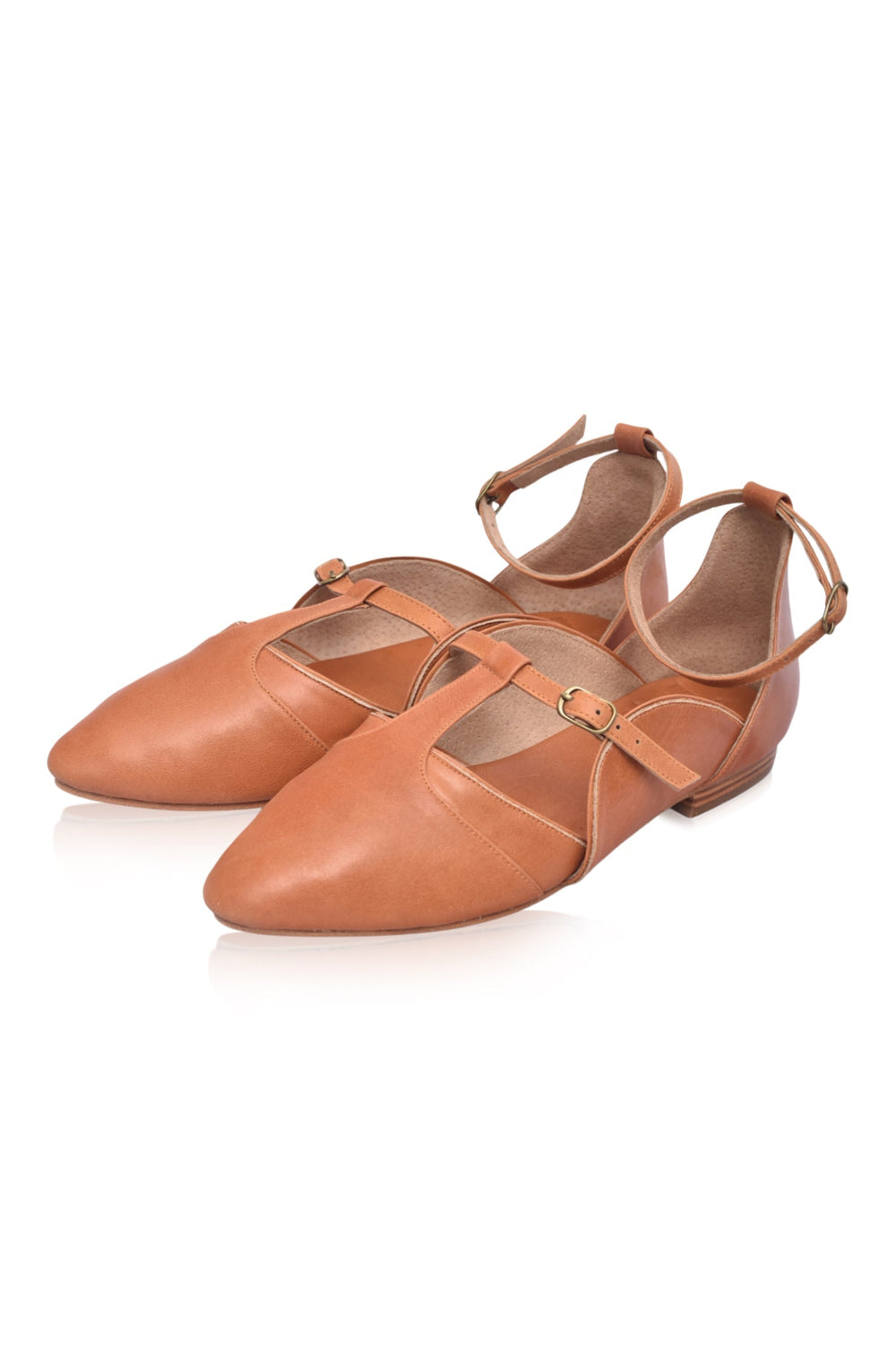 Womens On The Go Pointed Toe T-Strap Leather Flats - Dark Tan