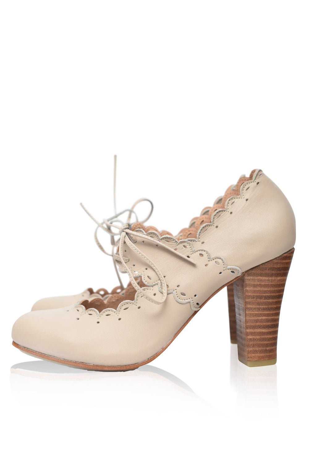 Womens Paradise Bird Scalloped Leather Heels - Ivory
