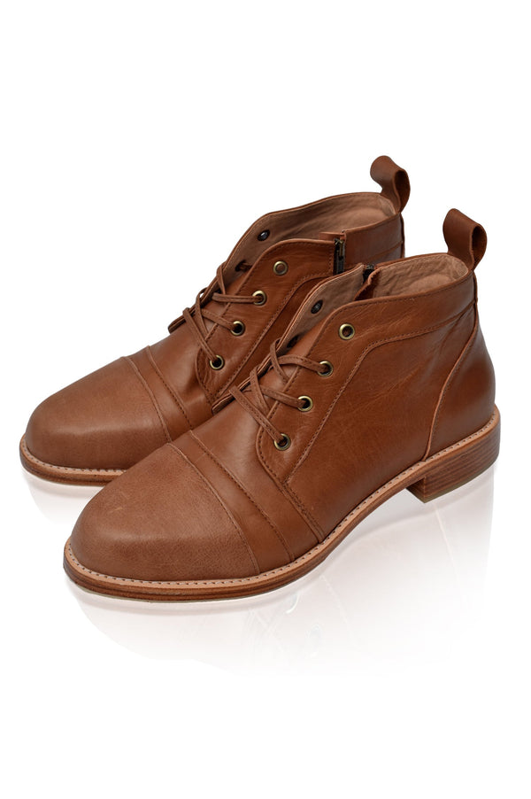 Womens Passage Lace-Up Leather Boots - Vintage Camel
