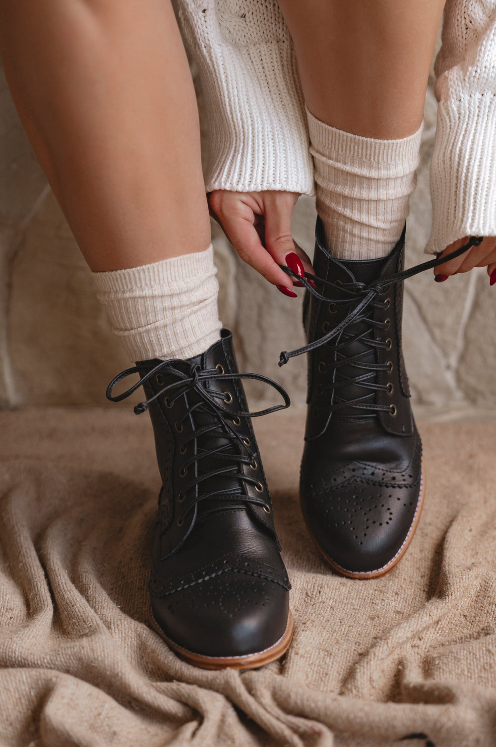 Womens Salstice Brogue Leather Boots - Black