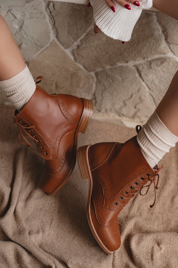 Womens Salstice Brogue Leather Boots - Vintage Camel
