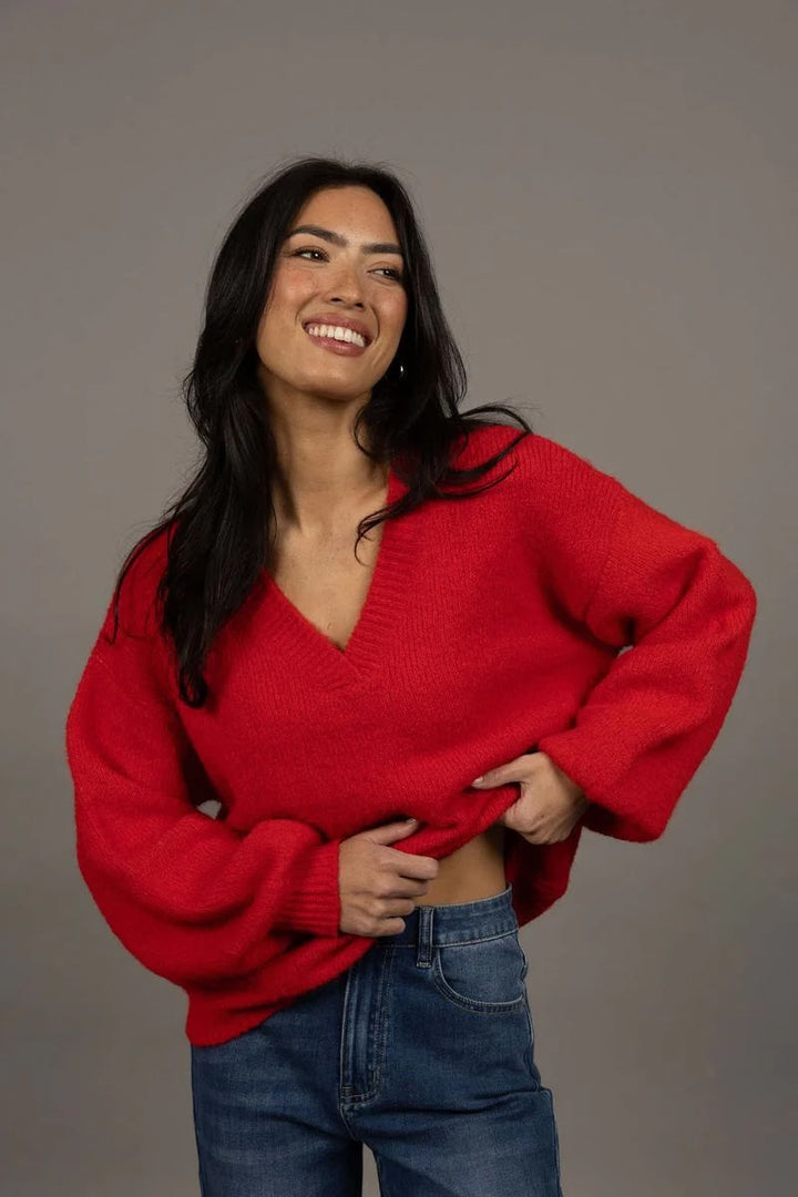 Nouveau V-Neck Jumper – Scarlet