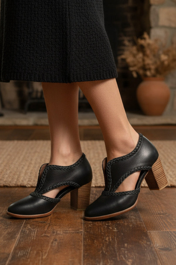 Womens Spirit Walker Leather Heel Booties - Black