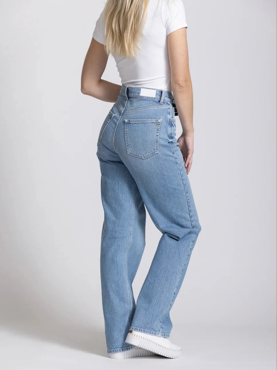 Vionne Jeans – Daiva Wash