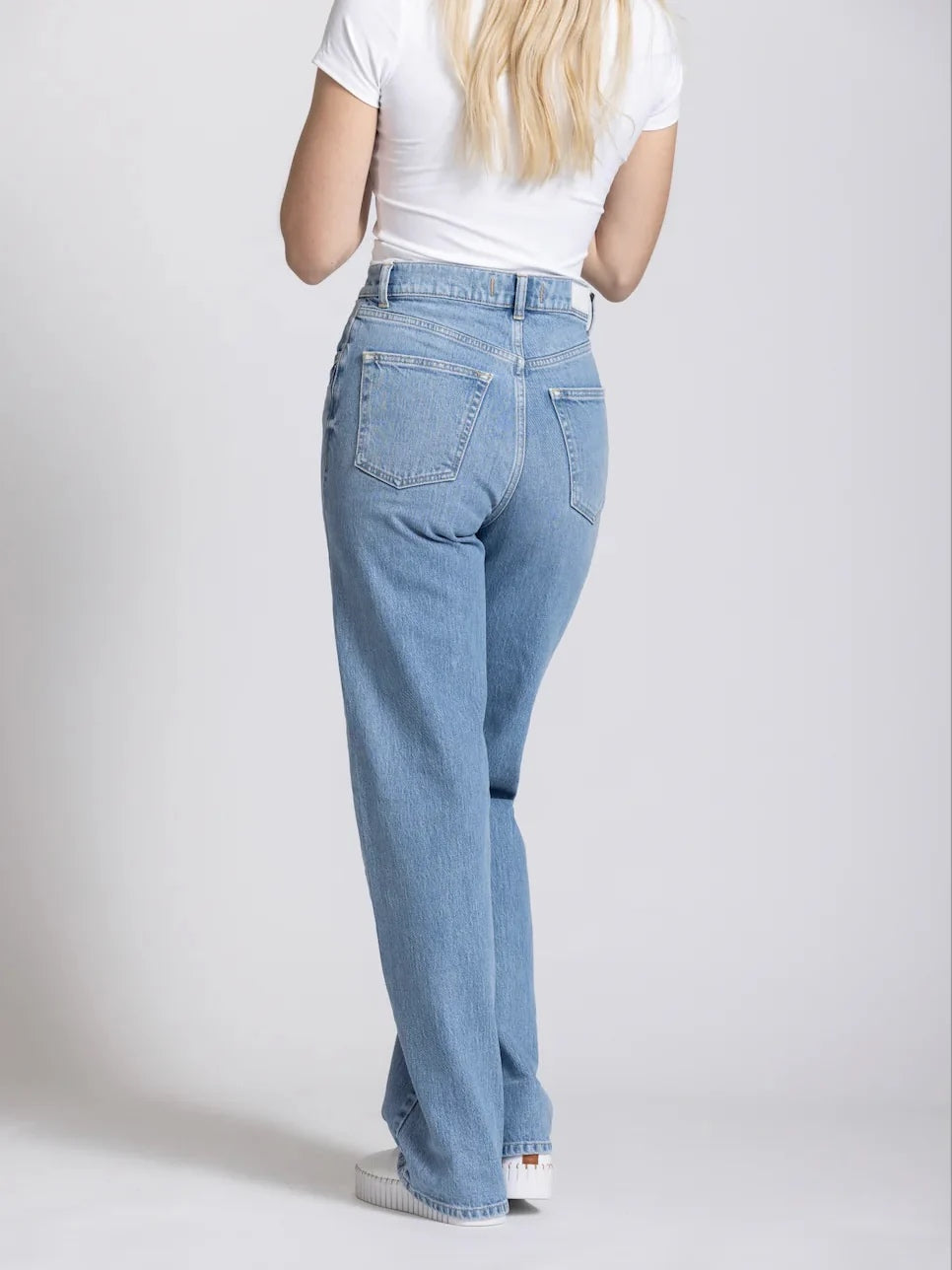 Vionne Jeans – Daiva Wash
