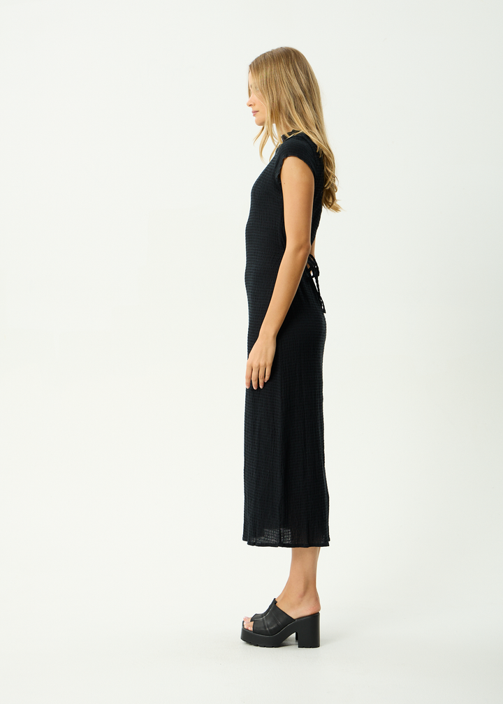 Elodie Seersucker Midi Dress – Black