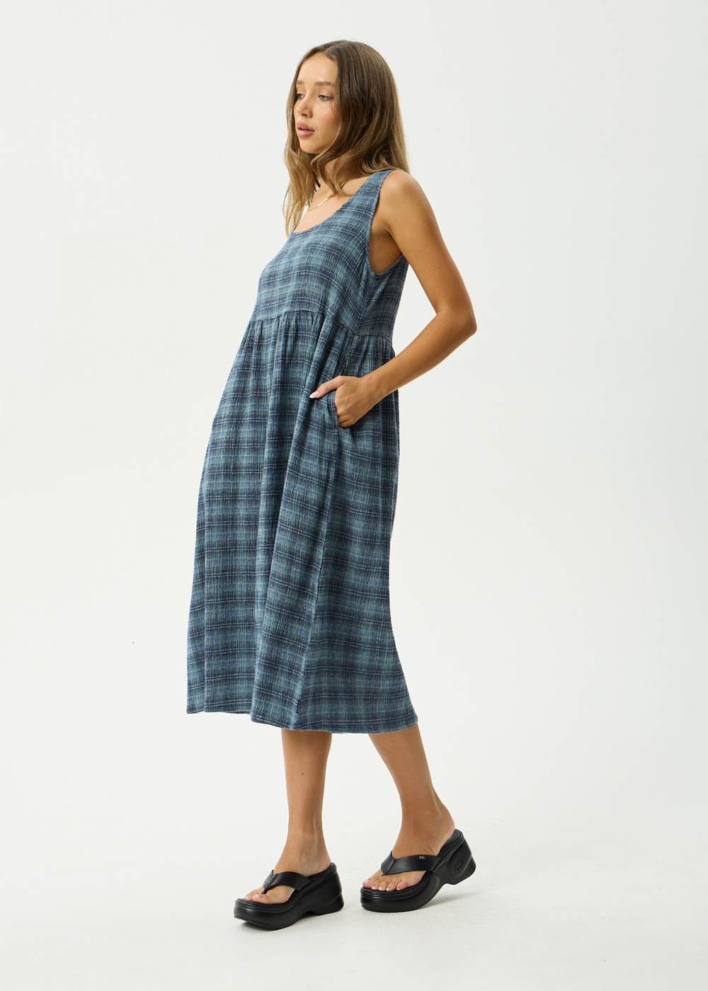 Womens Seersucker Midi Dress Position - Navy Check - AFENDS