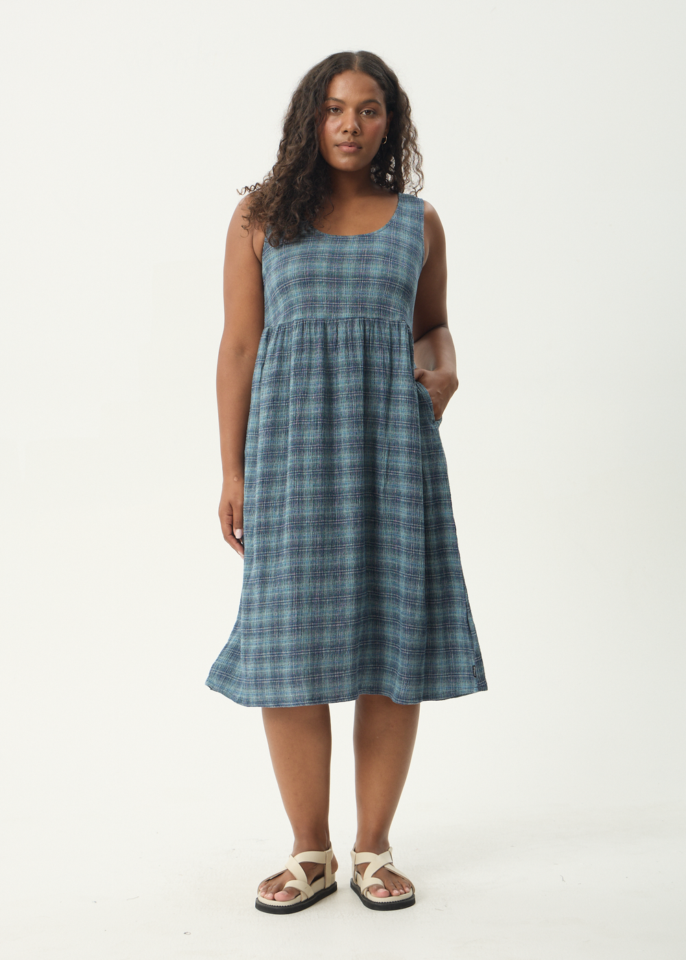 Womens Seersucker Midi Dress Position - Navy Check - AFENDS