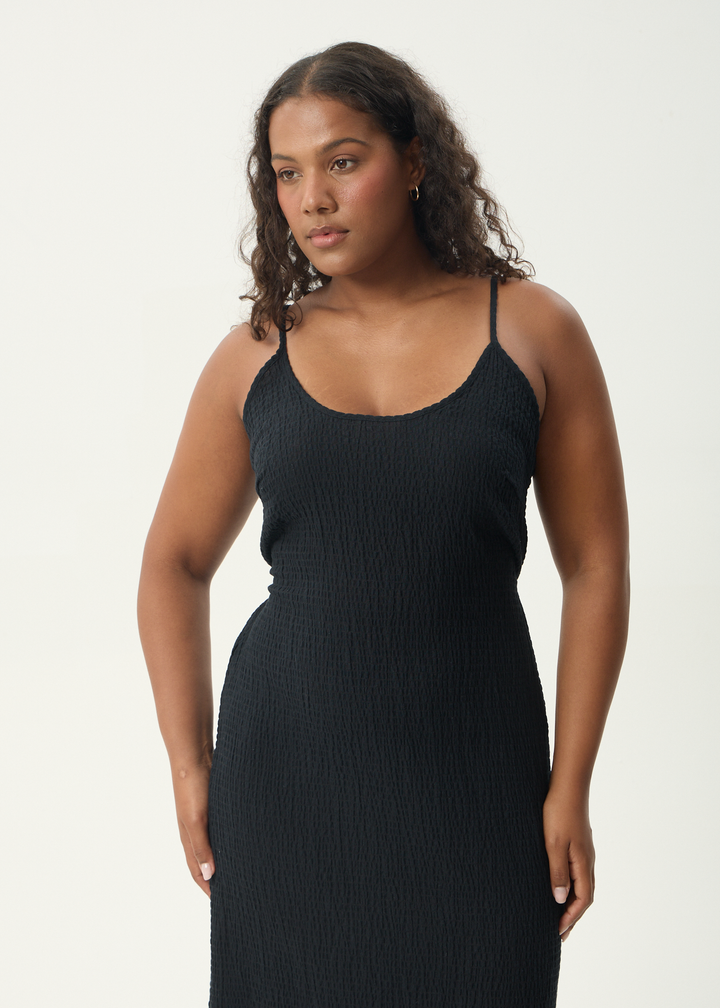 Rumi Seersucker Midi Dress – Black