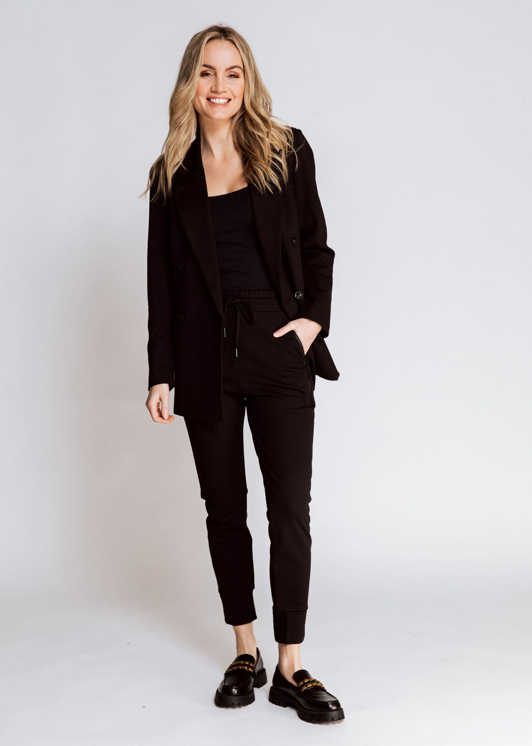 Catria Blazer – Black