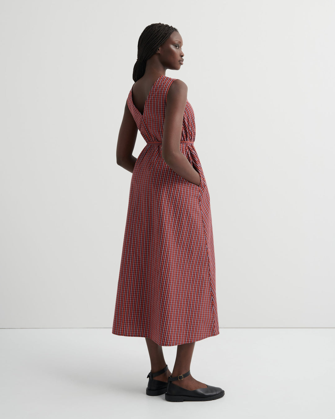 Belle Belted V-Neck Check Pinafore Dress – Maroon Check
