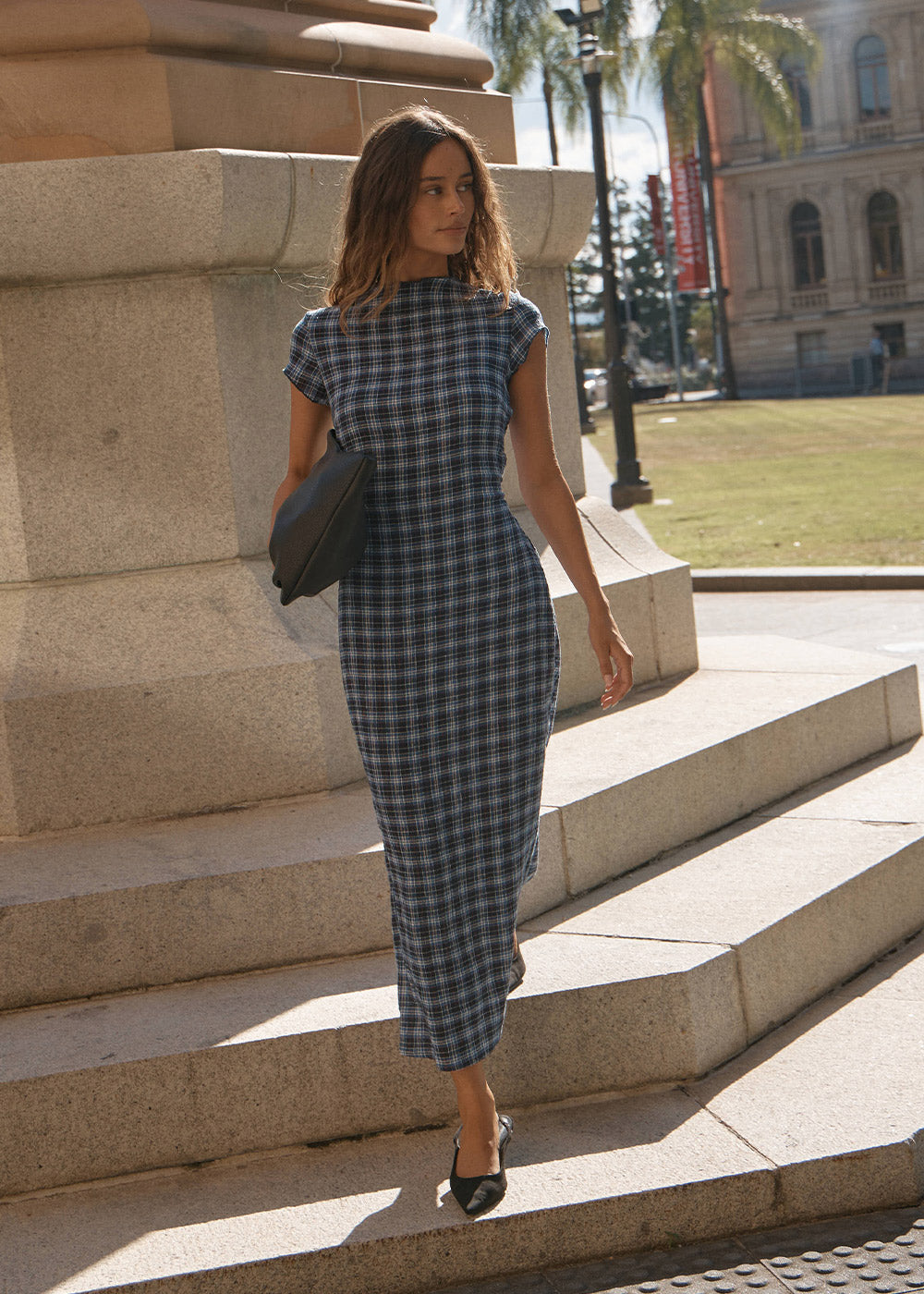 Womens Seersucker Midi Dress Elodie - Mountains Navy Red Check - AFENDS