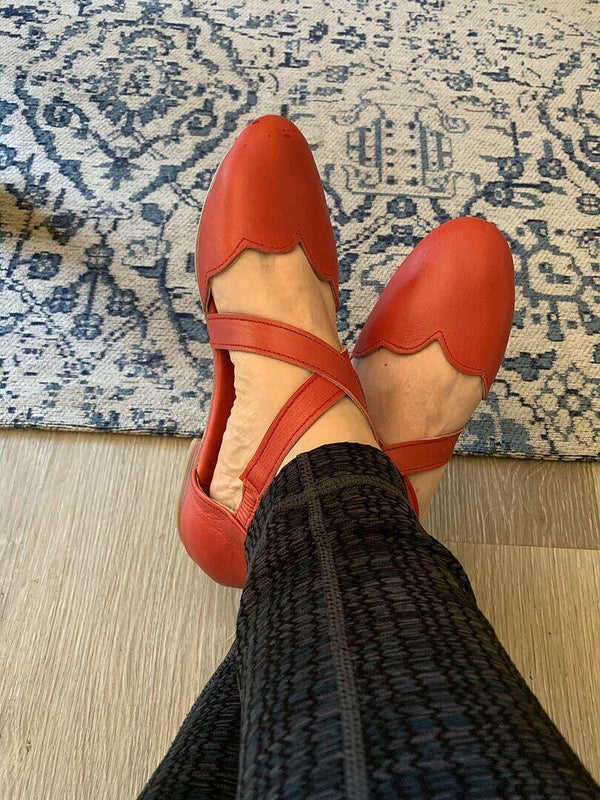 Reviewer photo of Mangrove Cross-Strap Leather Ballet Flats