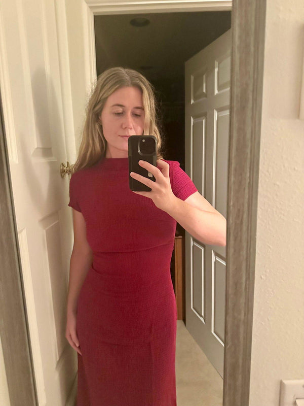 Reviewer photo of Elodie Seersucker Midi Dress – Burgundy