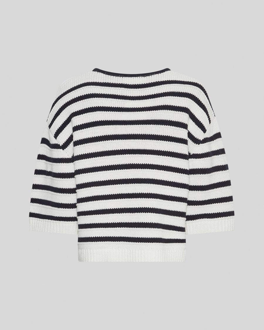 Leika 3/4 Sleeve Pullover