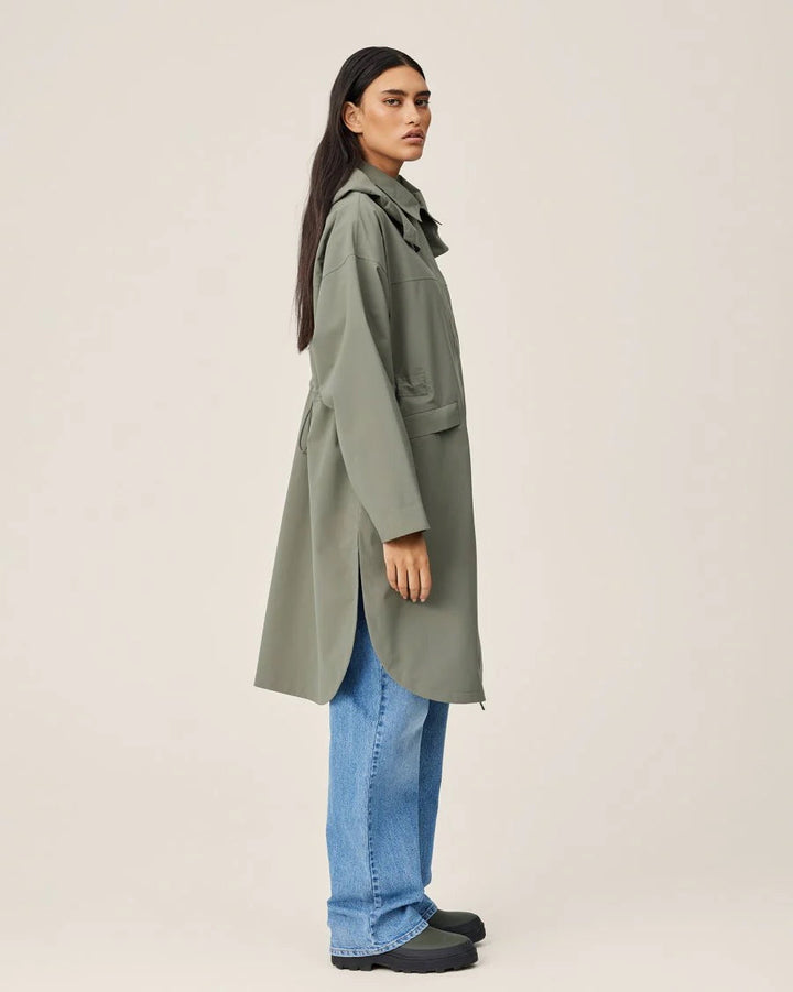 Roberte Rain Jacket – Mulled Basil