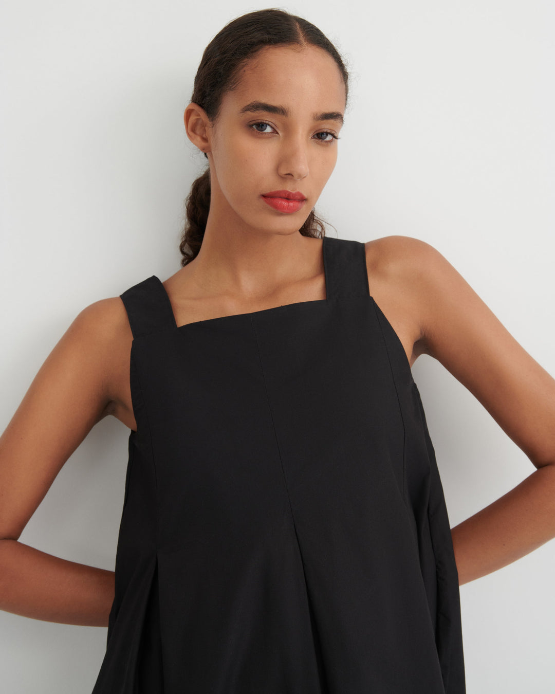 Study Square-Neck Pleated Maxi Dress – Black
